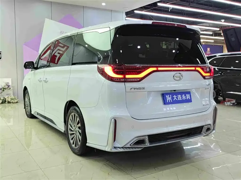GAC Motor Trumpchi M8 — фото 9