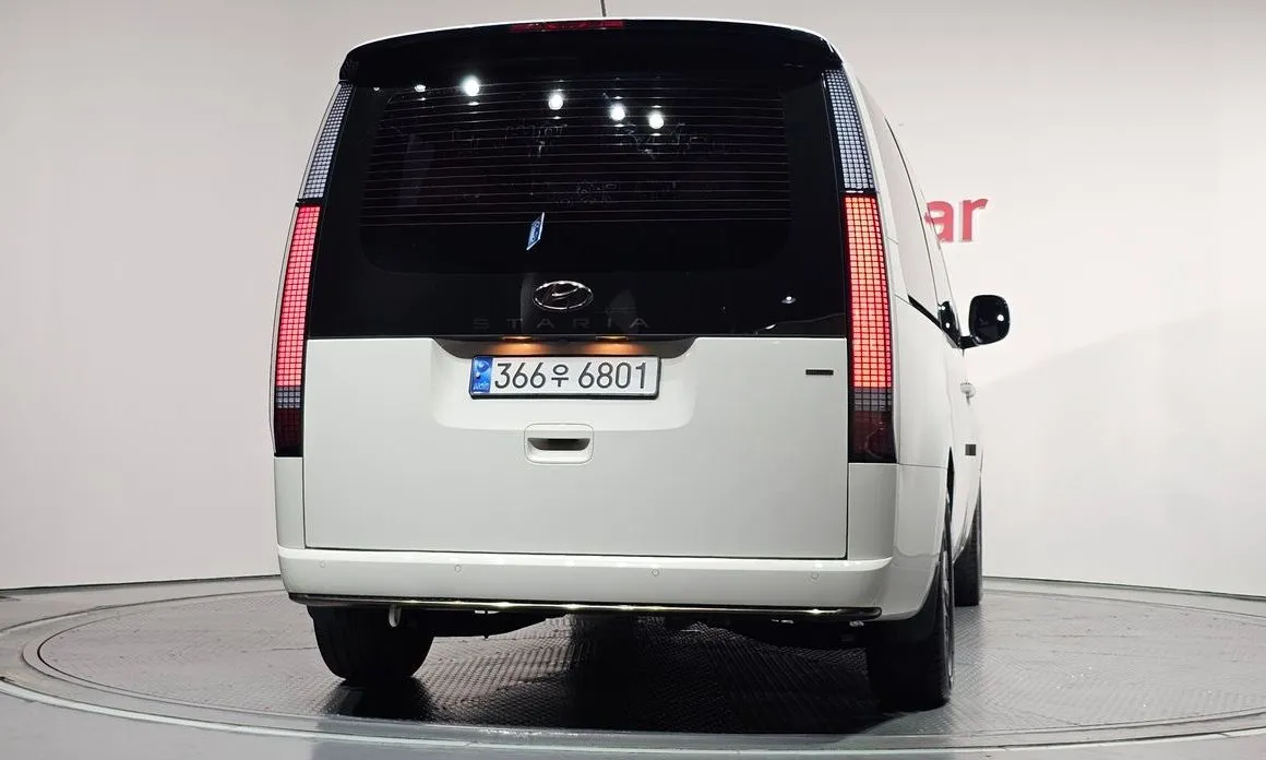 Hyundai Staria — фото 2
