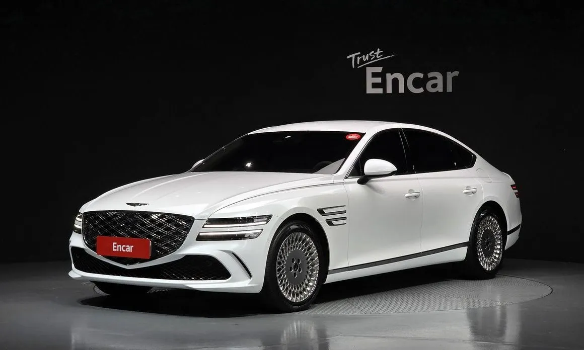 Genesis G80 — фото 1