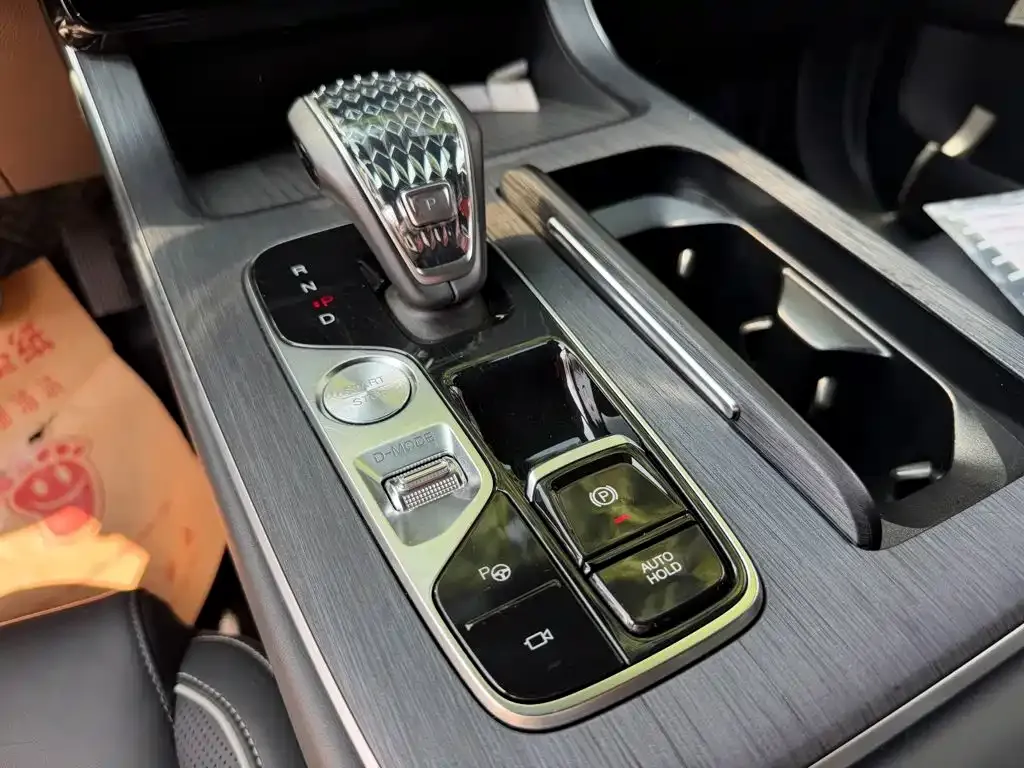 GAC Motor Trumpchi GS8 — фото 4