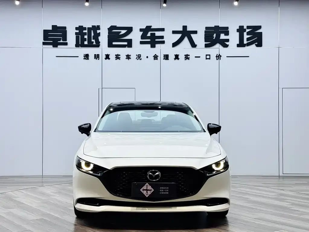 Mazda 3 Axela — фото 1