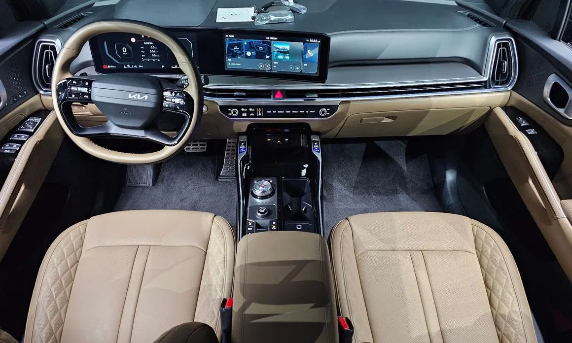 Kia Sorento — фото 7