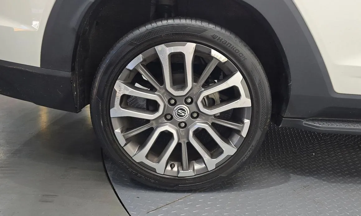 KG Mobility (Ssangyong) Torres — фото 4