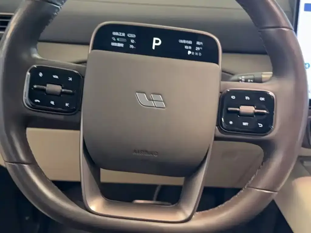 Li Auto MEGA — фото 2