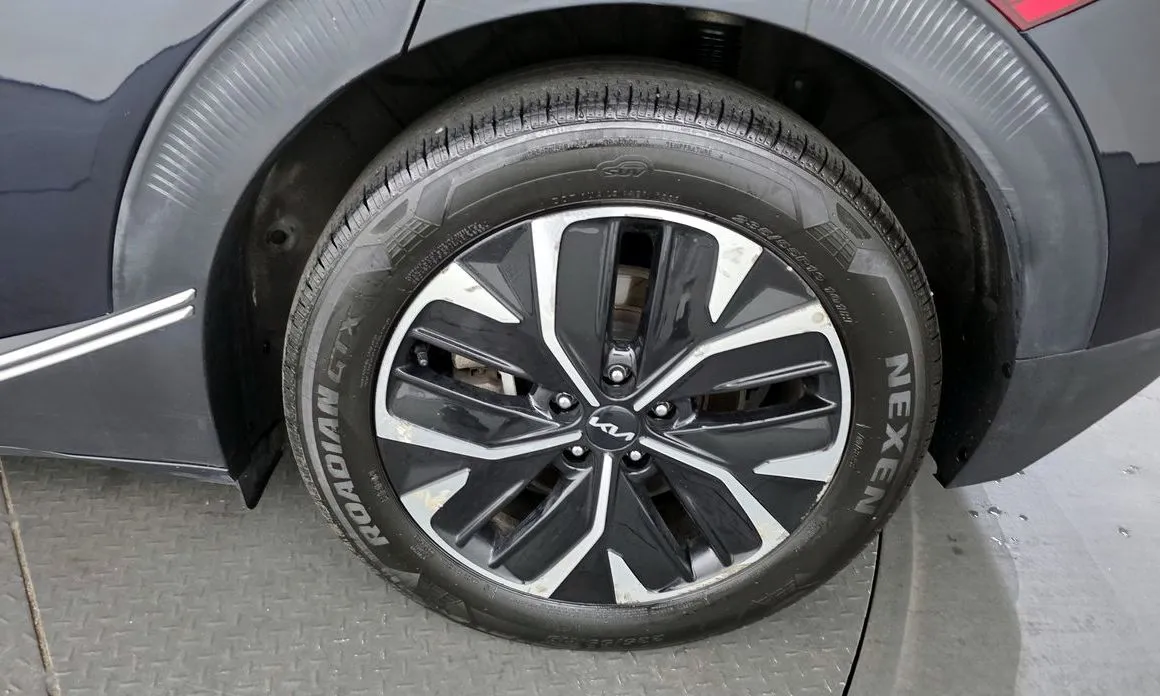 Kia EV6 — фото 7