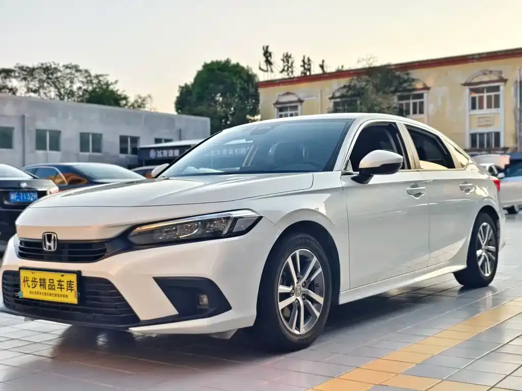 Honda Civic — фото 1