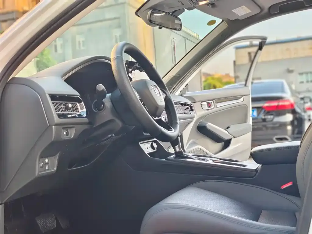 Honda Civic — фото 4