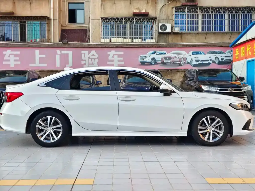 Honda Civic — фото 5