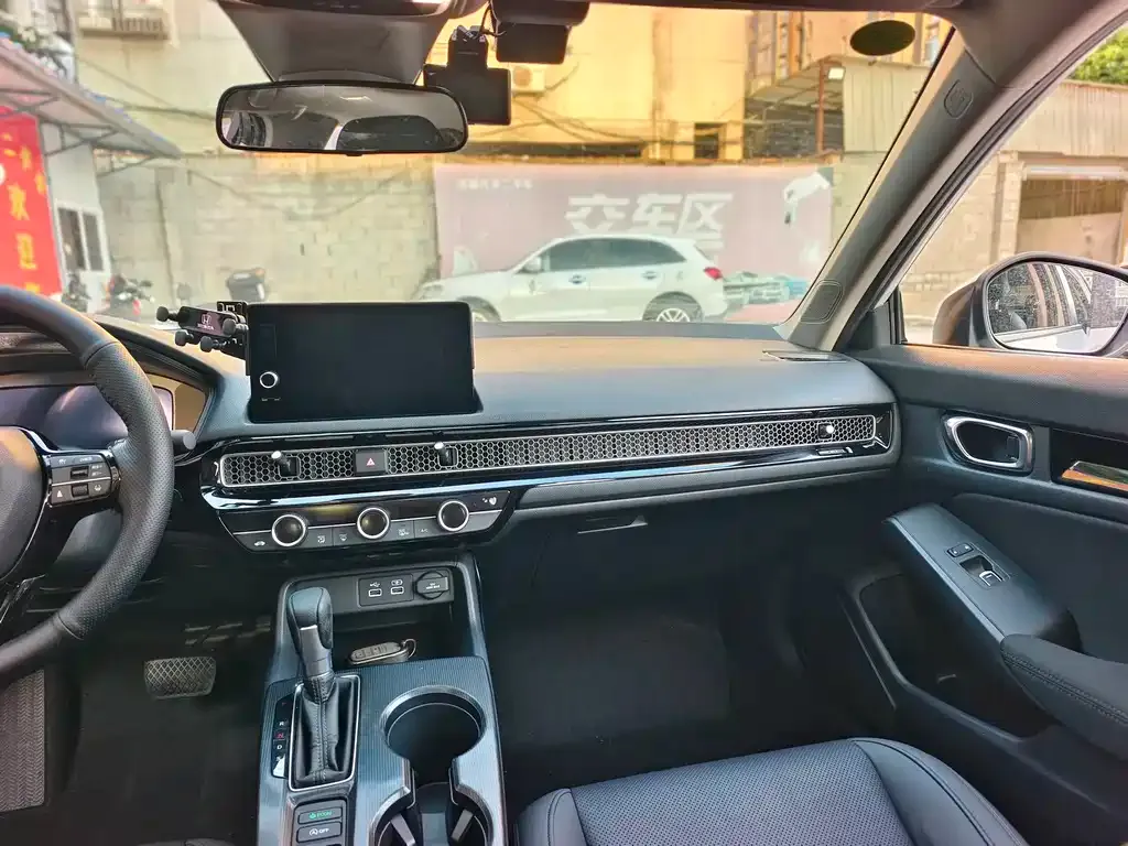 Honda Civic — фото 3