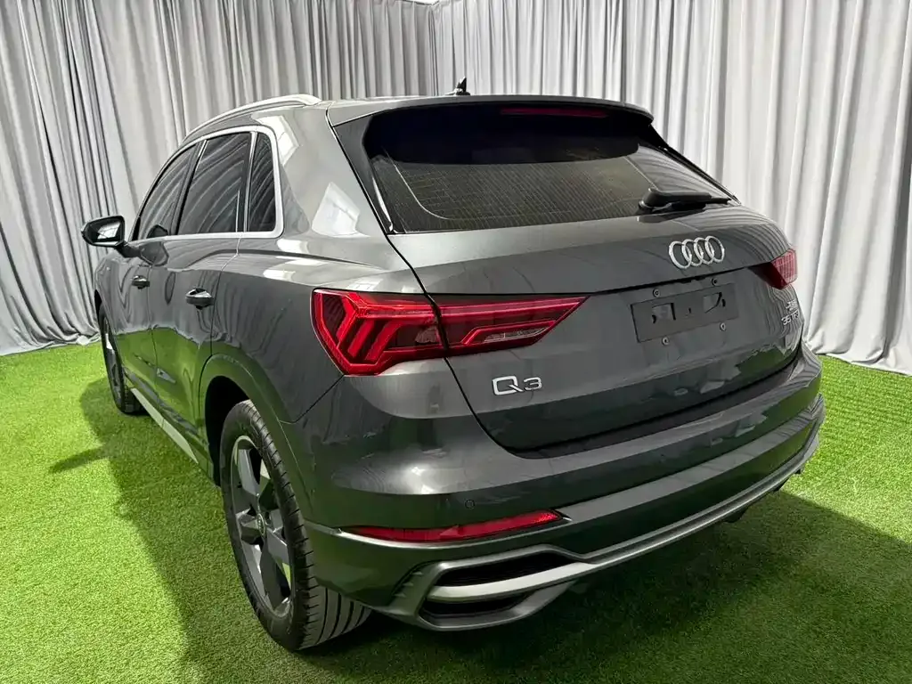 Audi Q3 — фото 6
