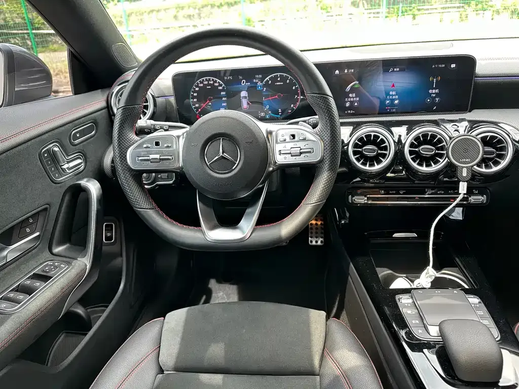 Mercedes-Benz CLA (Import) — фото 10