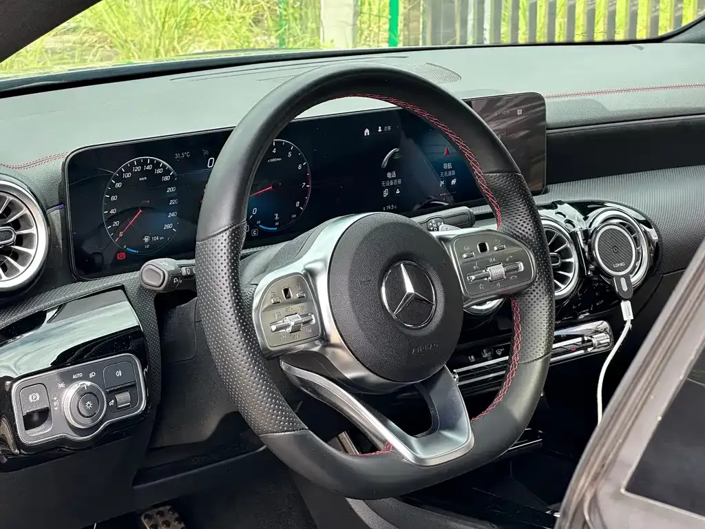Mercedes-Benz CLA (Import) — фото 2