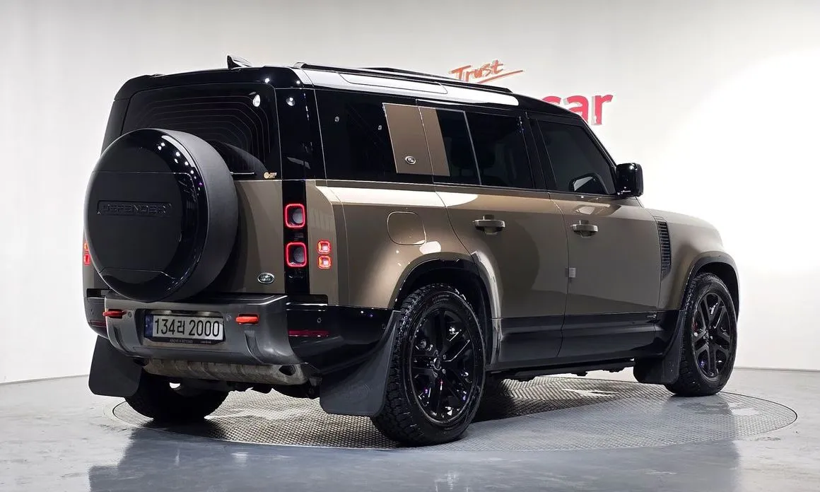Land Rover Defender — фото 7