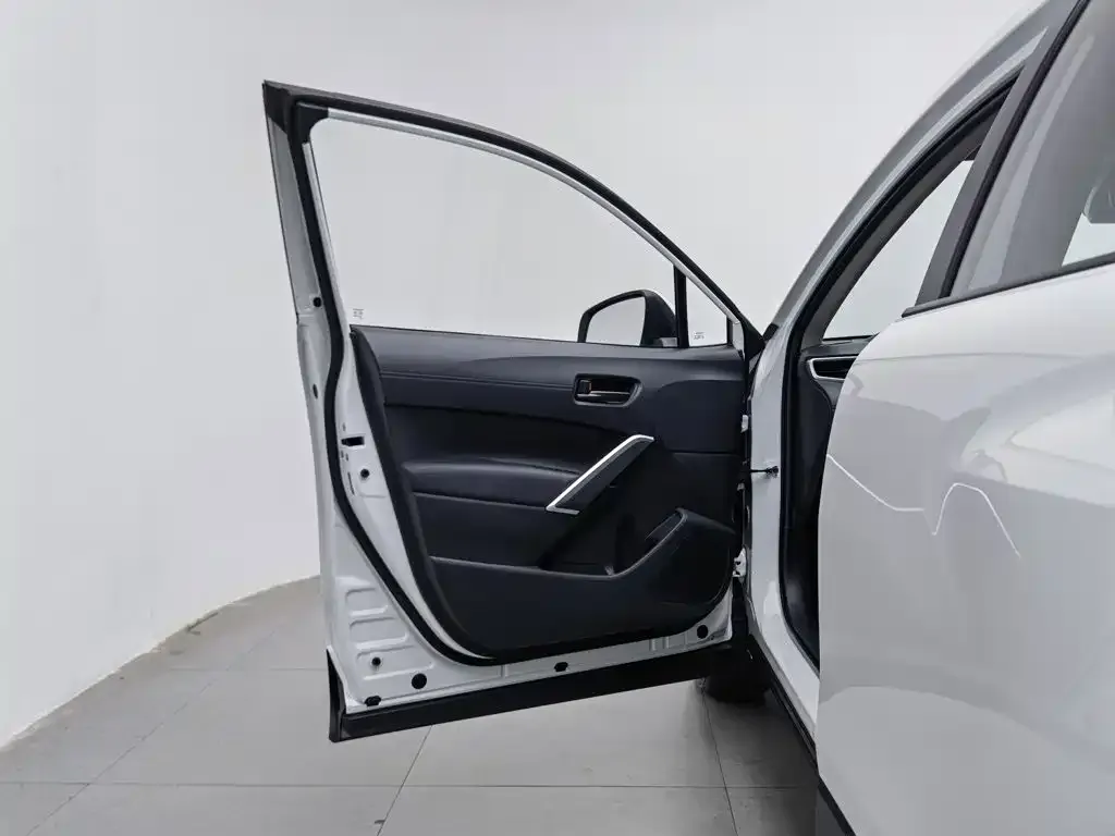 Toyota Corolla Cross — фото 4
