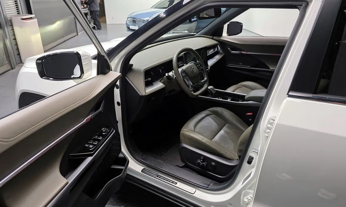 KG Mobility (Ssangyong) Torres — фото 10