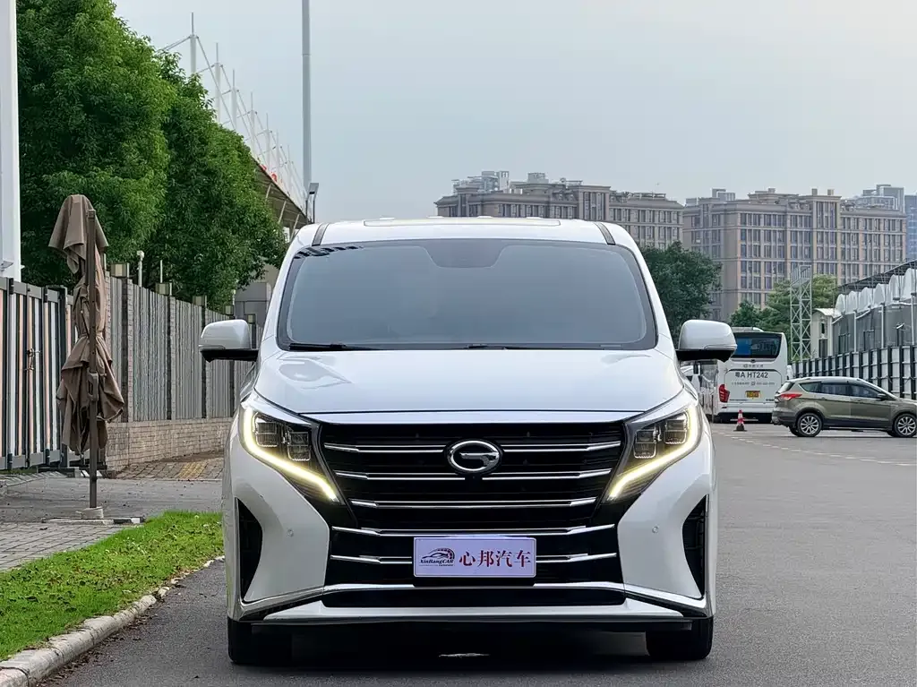 GAC Motor Trumpchi M8 — фото 10