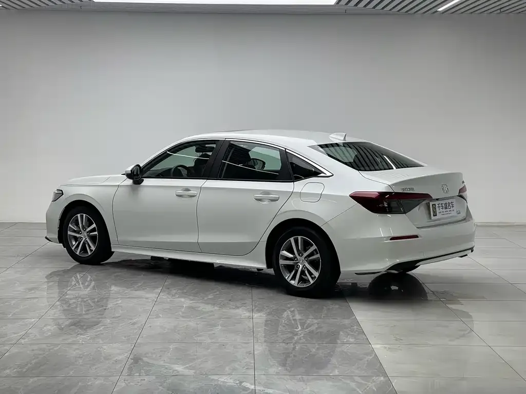 Honda Civic — фото 5