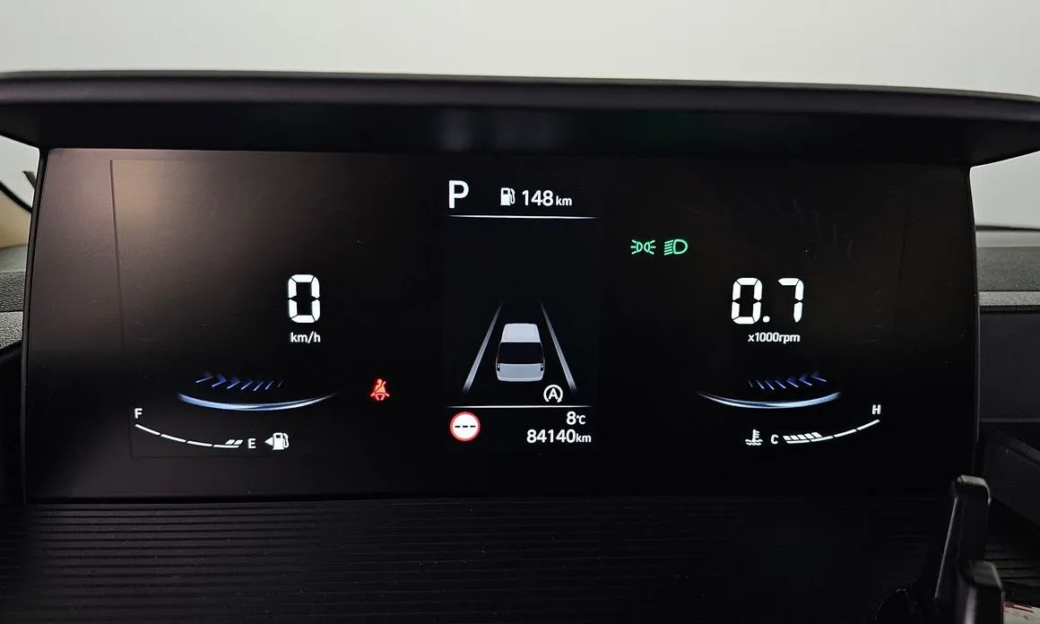 Hyundai Staria — фото 2