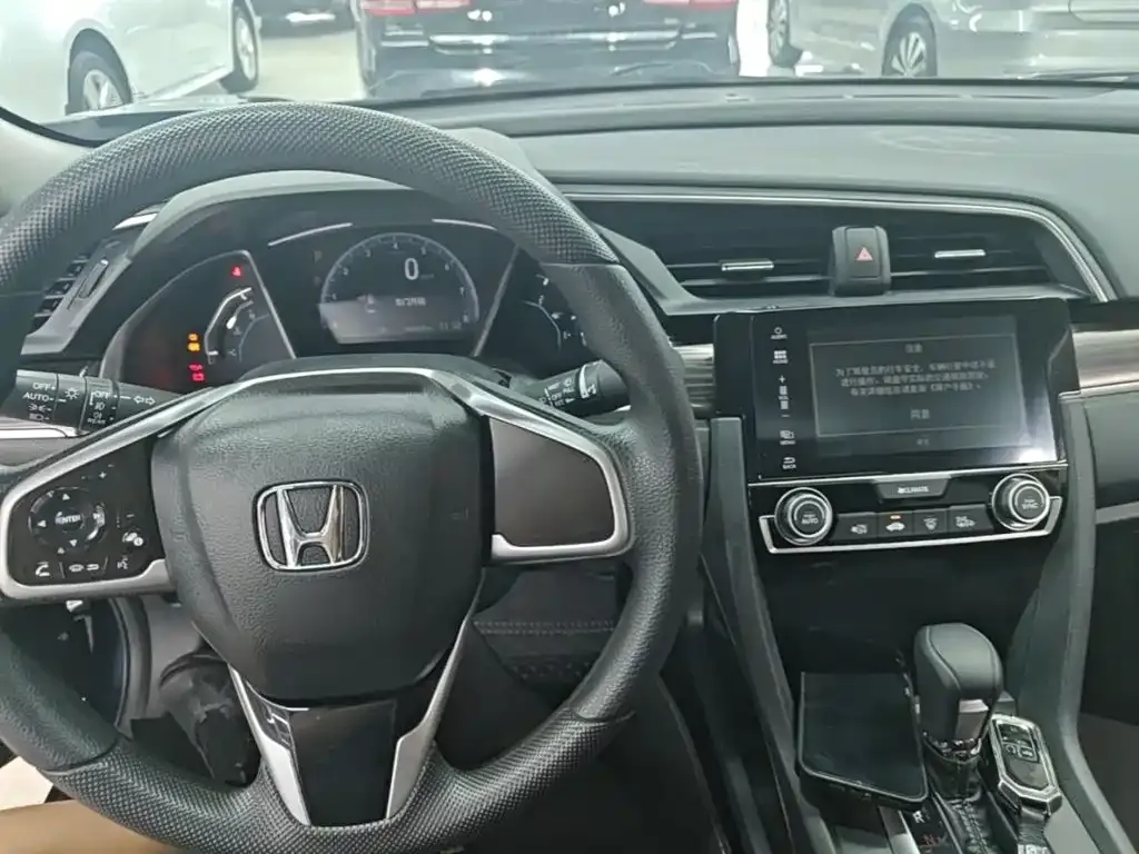 Honda Civic — фото 5