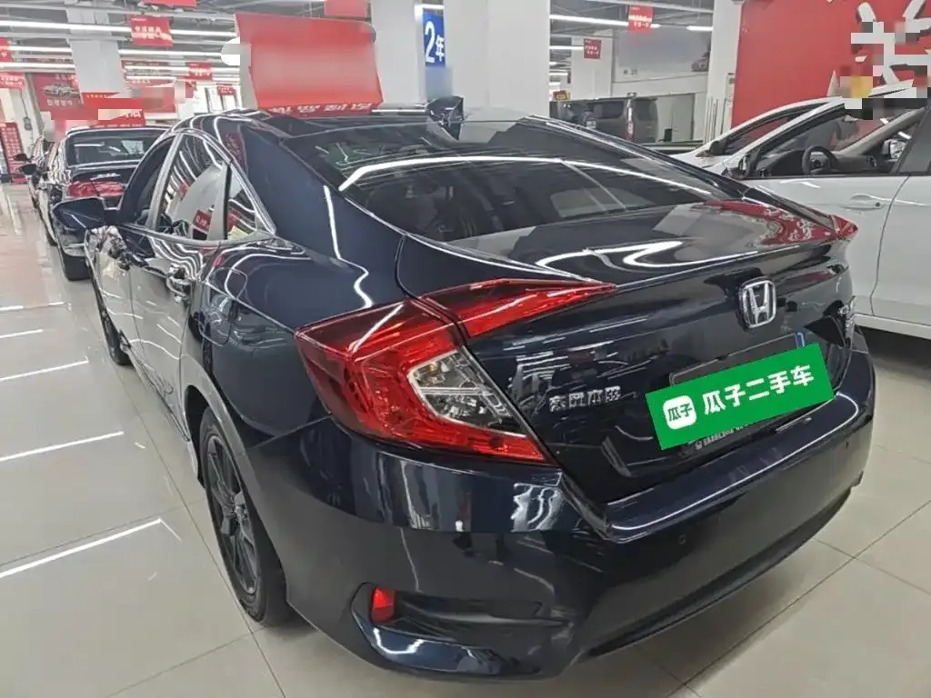 Honda Civic — фото 7