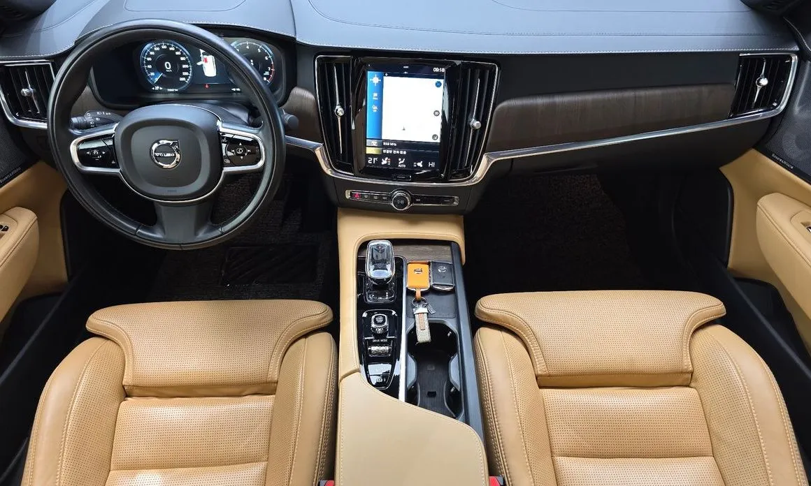 Volvo S90 — фото 7