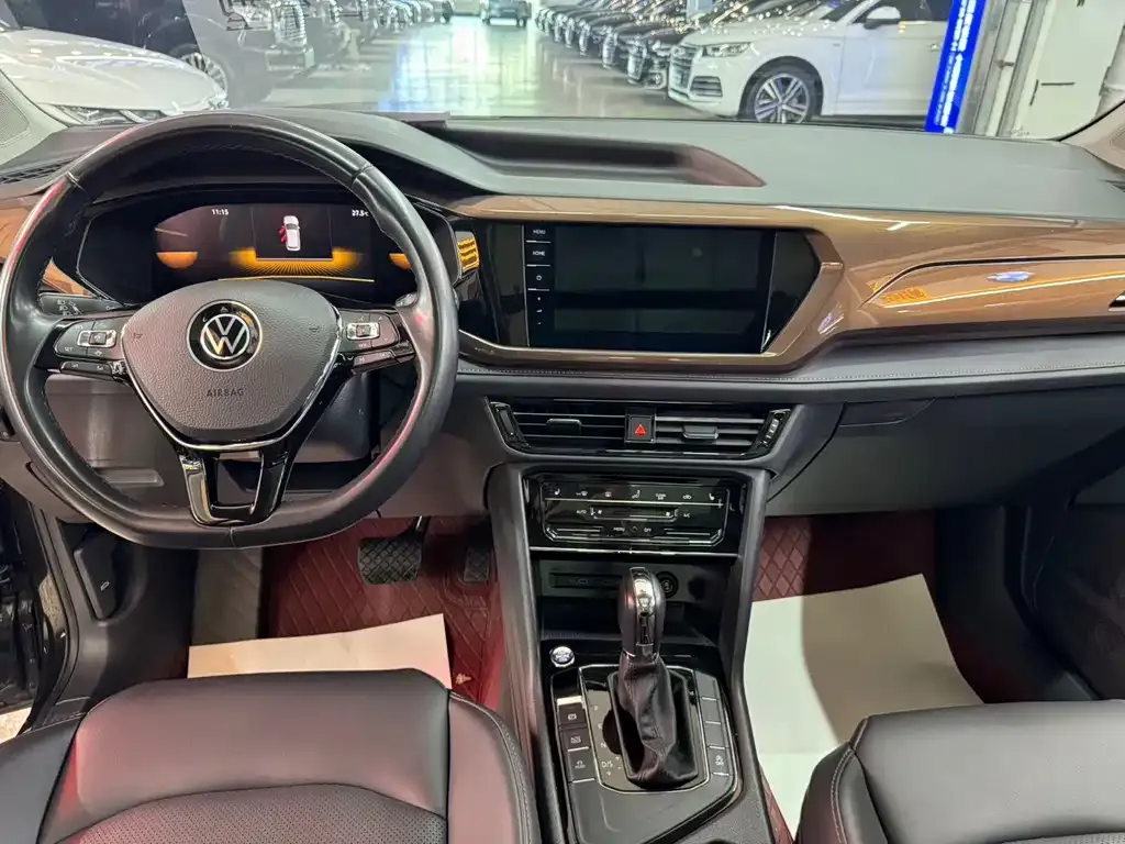 Volkswagen Tharu — фото 6