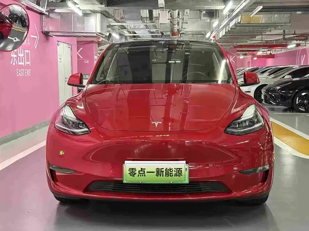 Tesla Model Y — фото 8