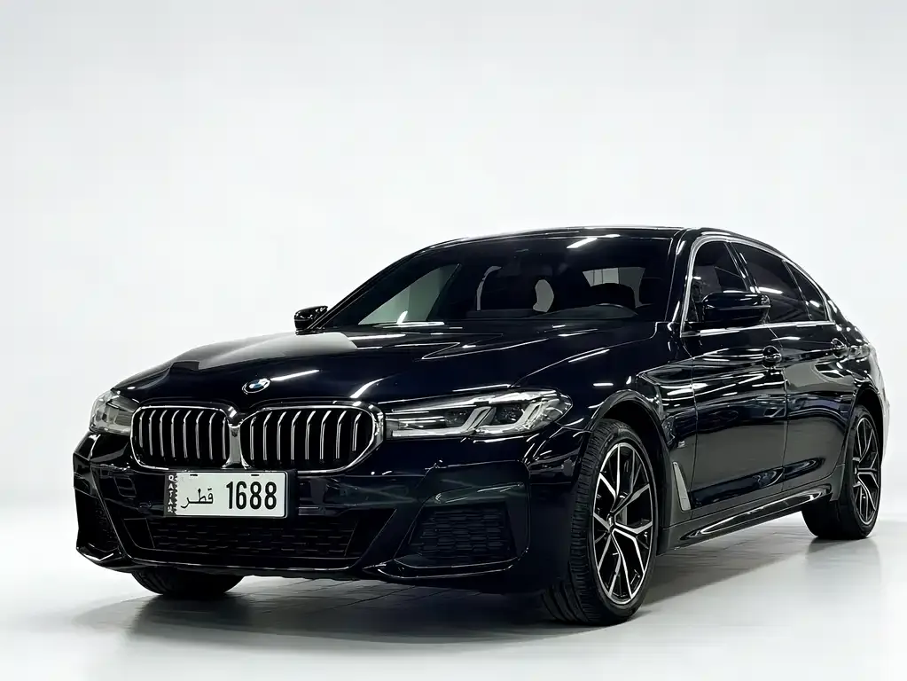 BMW 5 Series — фото 1