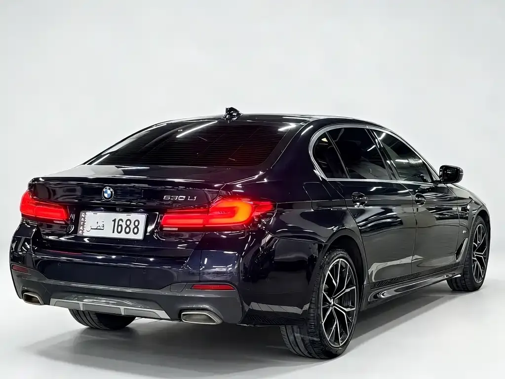 BMW 5 Series — фото 4