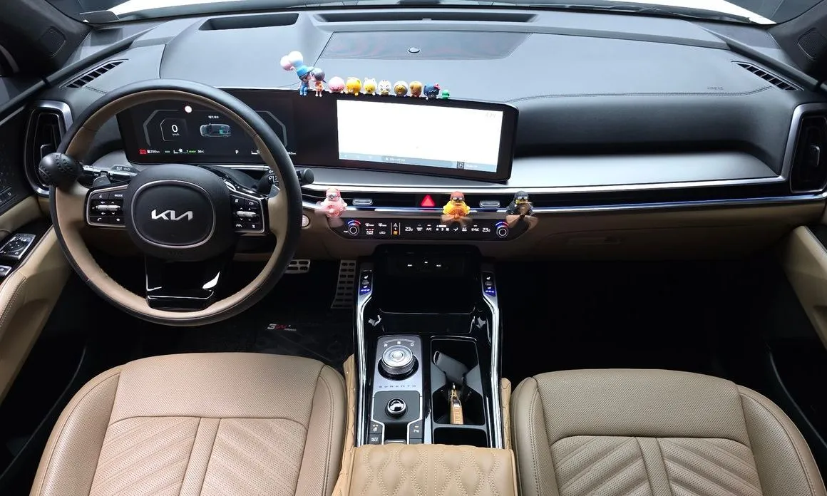 Kia Sorento — фото 10