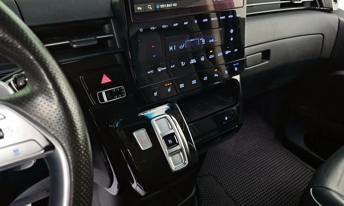 Hyundai Staria — фото 9