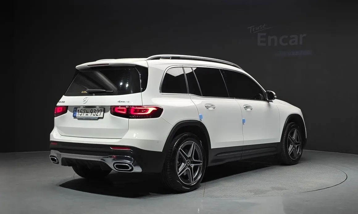 Mercedes-Benz GLB-Class — фото 3
