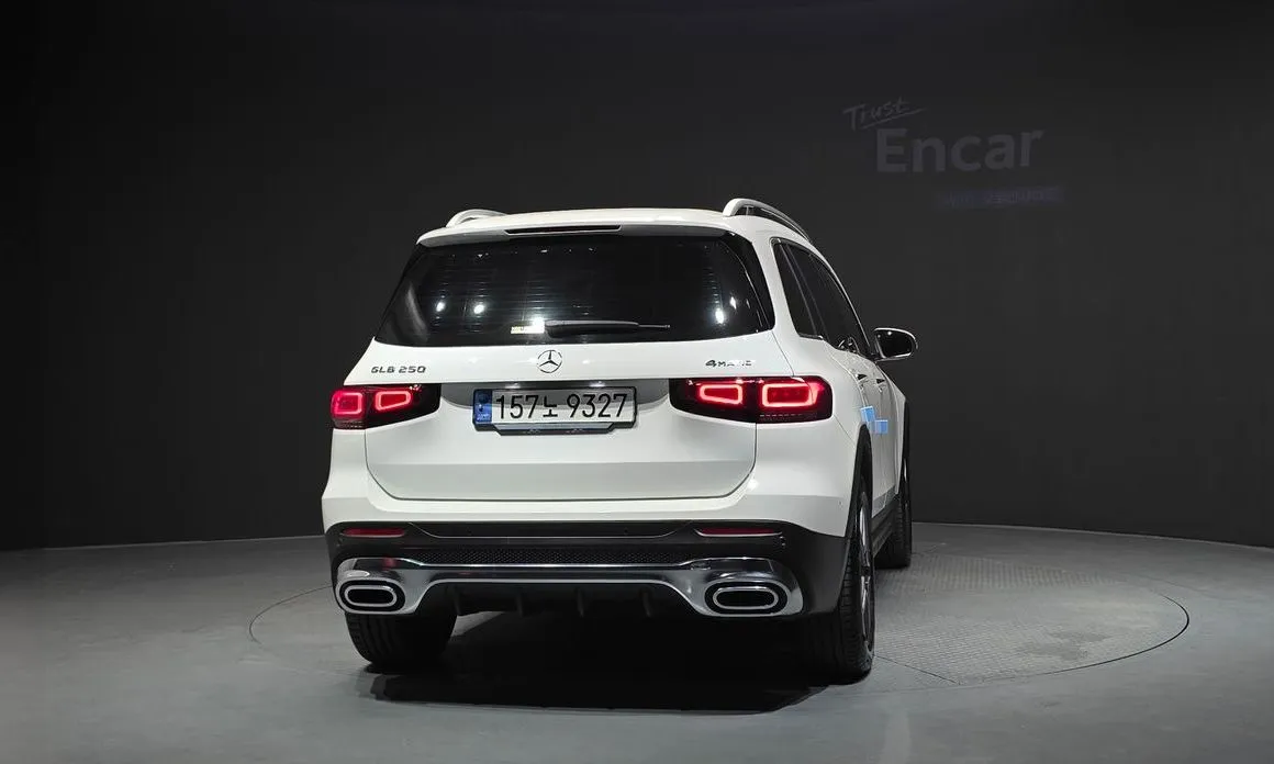 Mercedes-Benz GLB-Class — фото 5