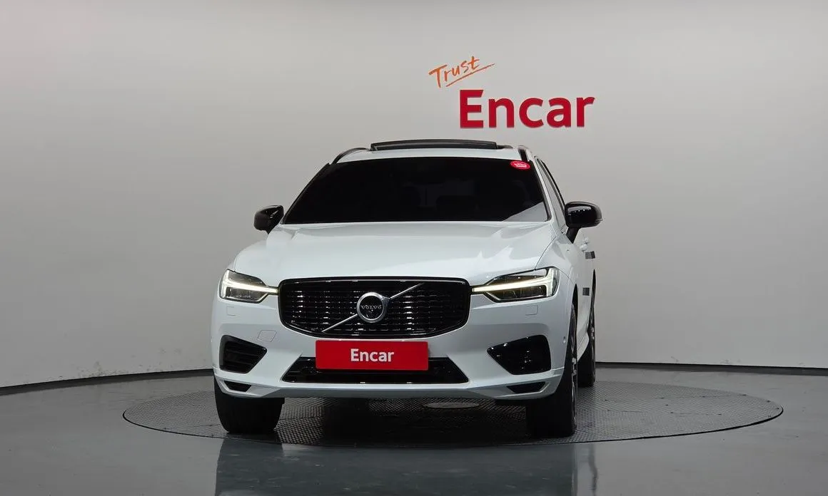Volvo XC60 — фото 2