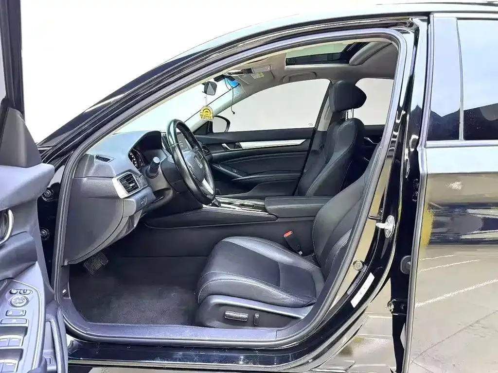 Honda Accord — фото 5