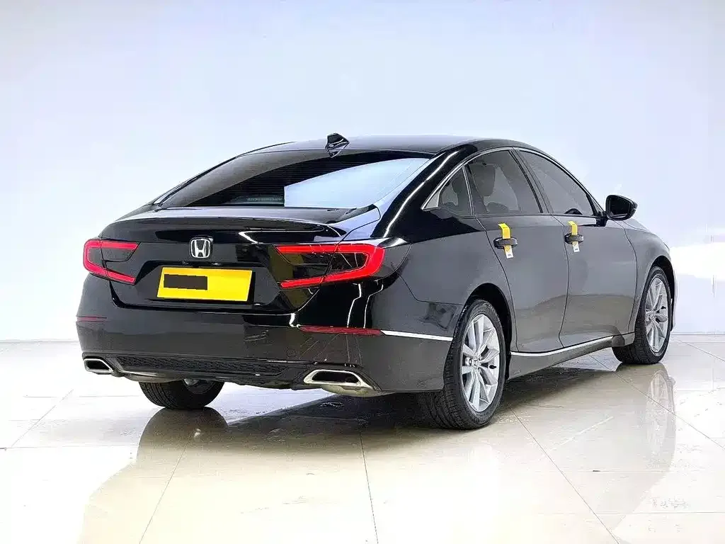 Honda Accord — фото 3