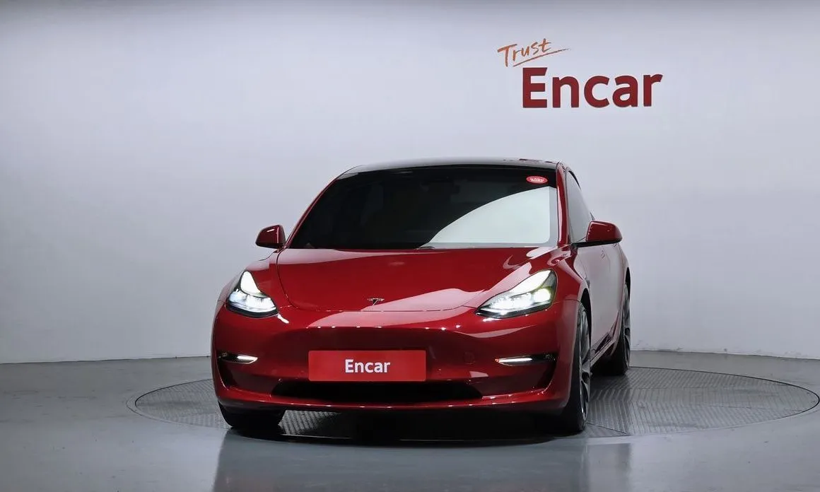 Tesla Model 3 — фото 3