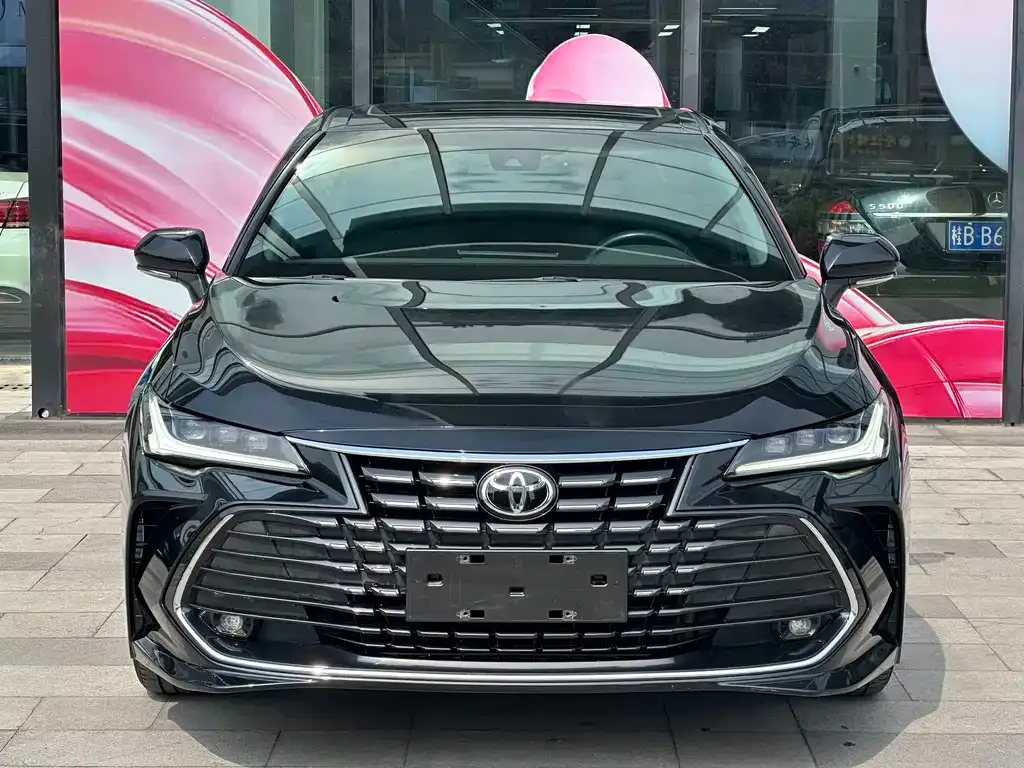Toyota Avalon — фото 10