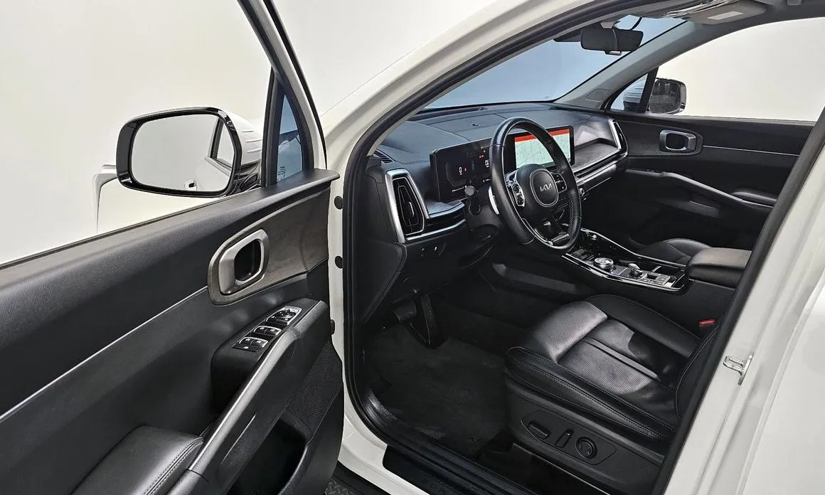 Kia Sorento — фото 7
