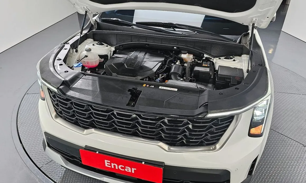Kia Sorento — фото 9
