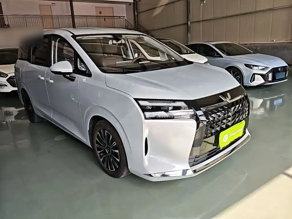 Wuling Starlight 730 New Energy — фото 10