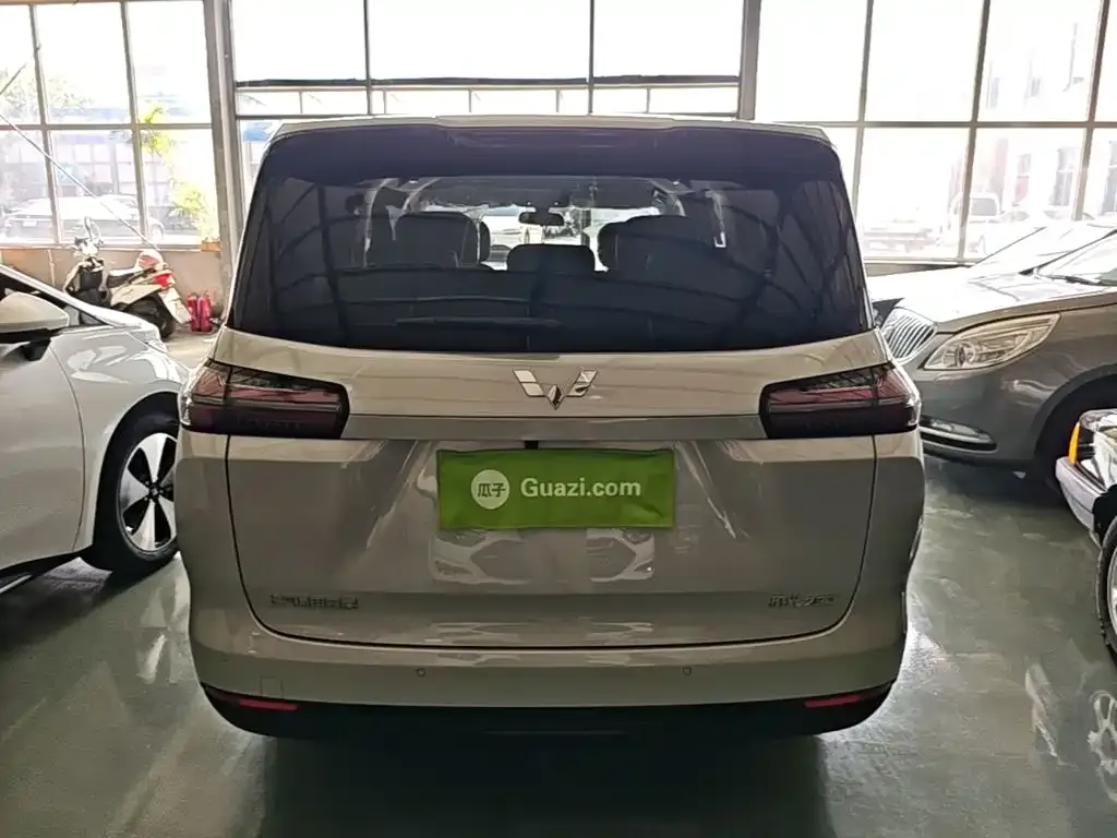Wuling Starlight 730 New Energy — фото 7