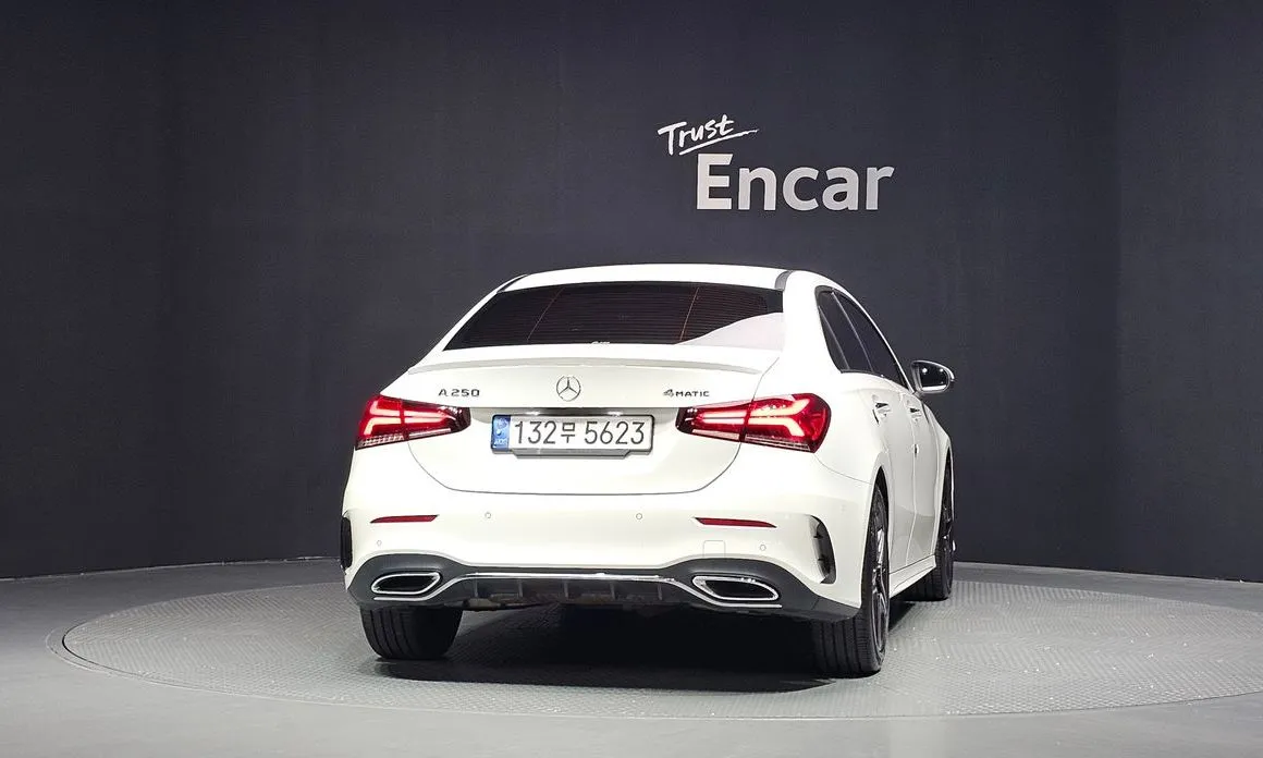 Mercedes-Benz A-Class — фото 6