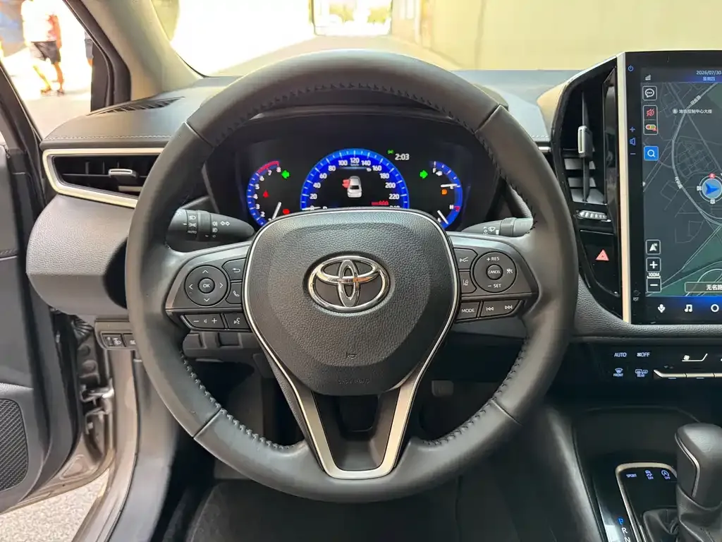 Toyota Corolla — фото 10