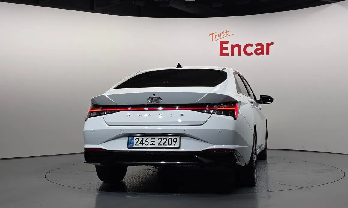 Hyundai AVANTE — фото 2