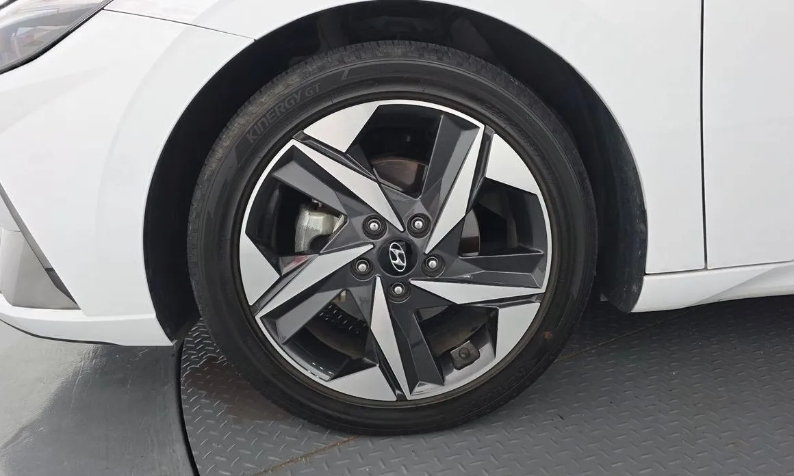 Hyundai AVANTE — фото 6