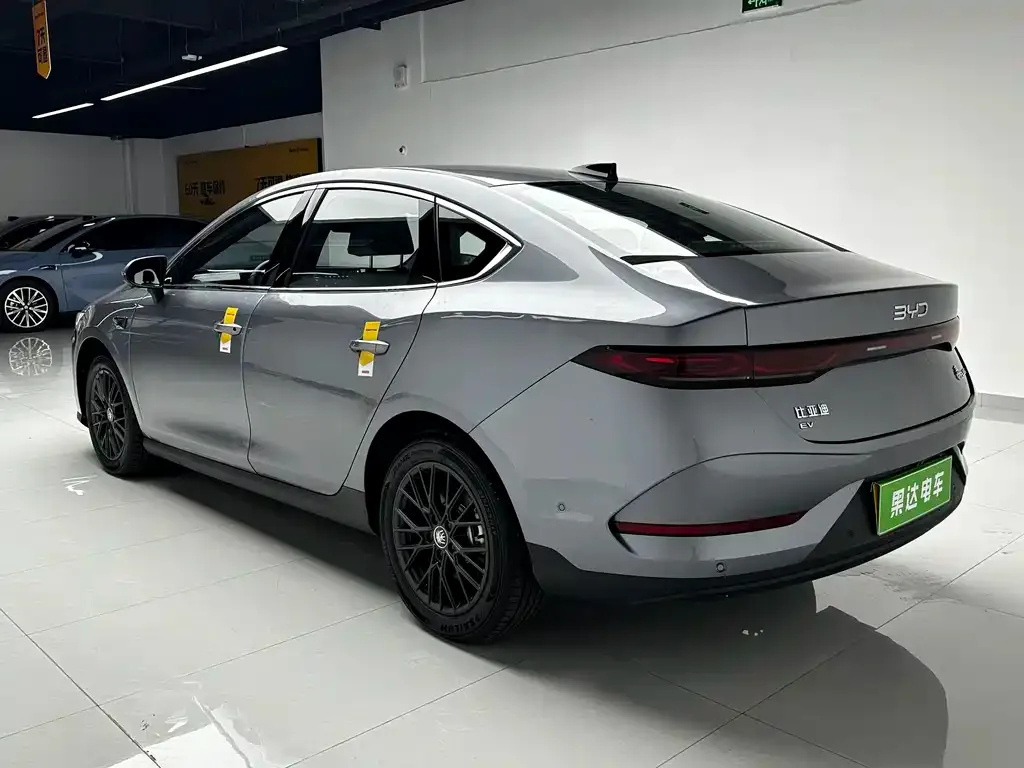 BYD Qin PLUS — фото 10