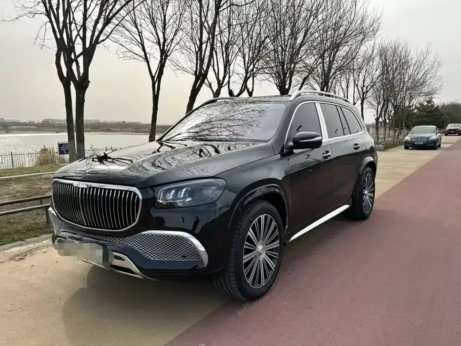 Mercedes-Benz GLS — фото 1