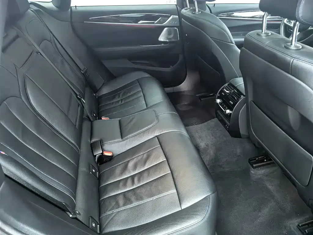 BMW 6 Series GT — фото 8
