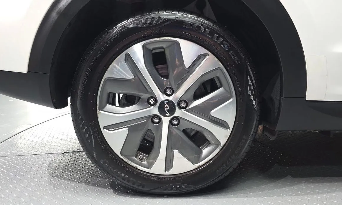 Kia Niro — фото 10